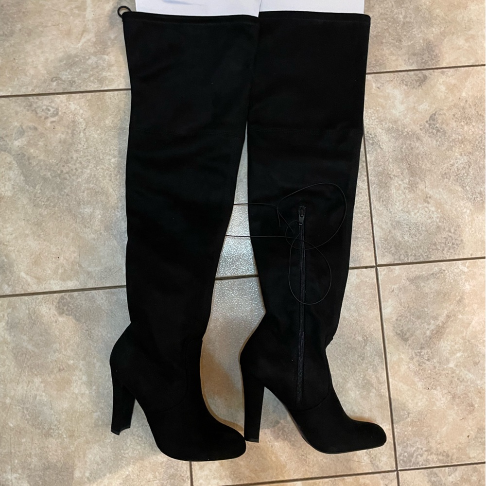 NWT Mossimo tall black boots with heel size 6.5